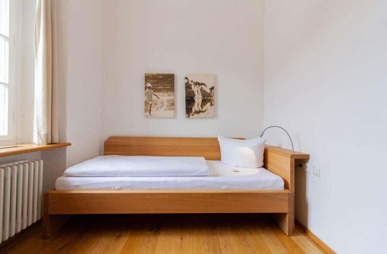 Gaestehaus St. Georg - Weltenburger Klosterbetriebe Gmbh 켈하임 외부 사진